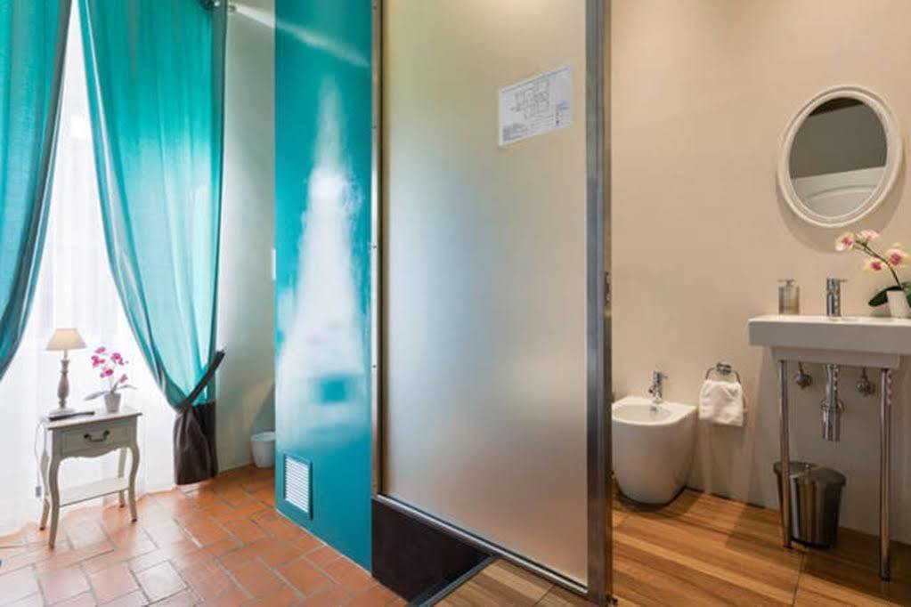 5 Rooms Apartment For 7 People Near Coloseum Rzym Zewnętrze zdjęcie