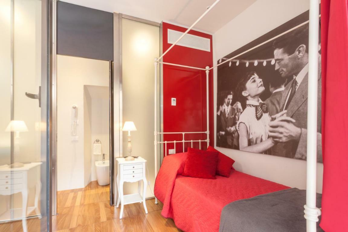 5 Rooms Apartment For 7 People Near Coloseum Rzym Zewnętrze zdjęcie