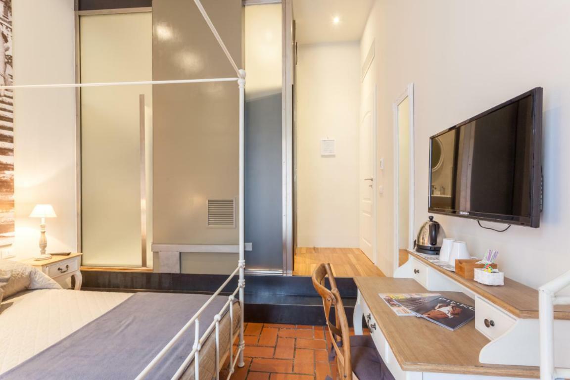 5 Rooms Apartment For 7 People Near Coloseum Rzym Zewnętrze zdjęcie