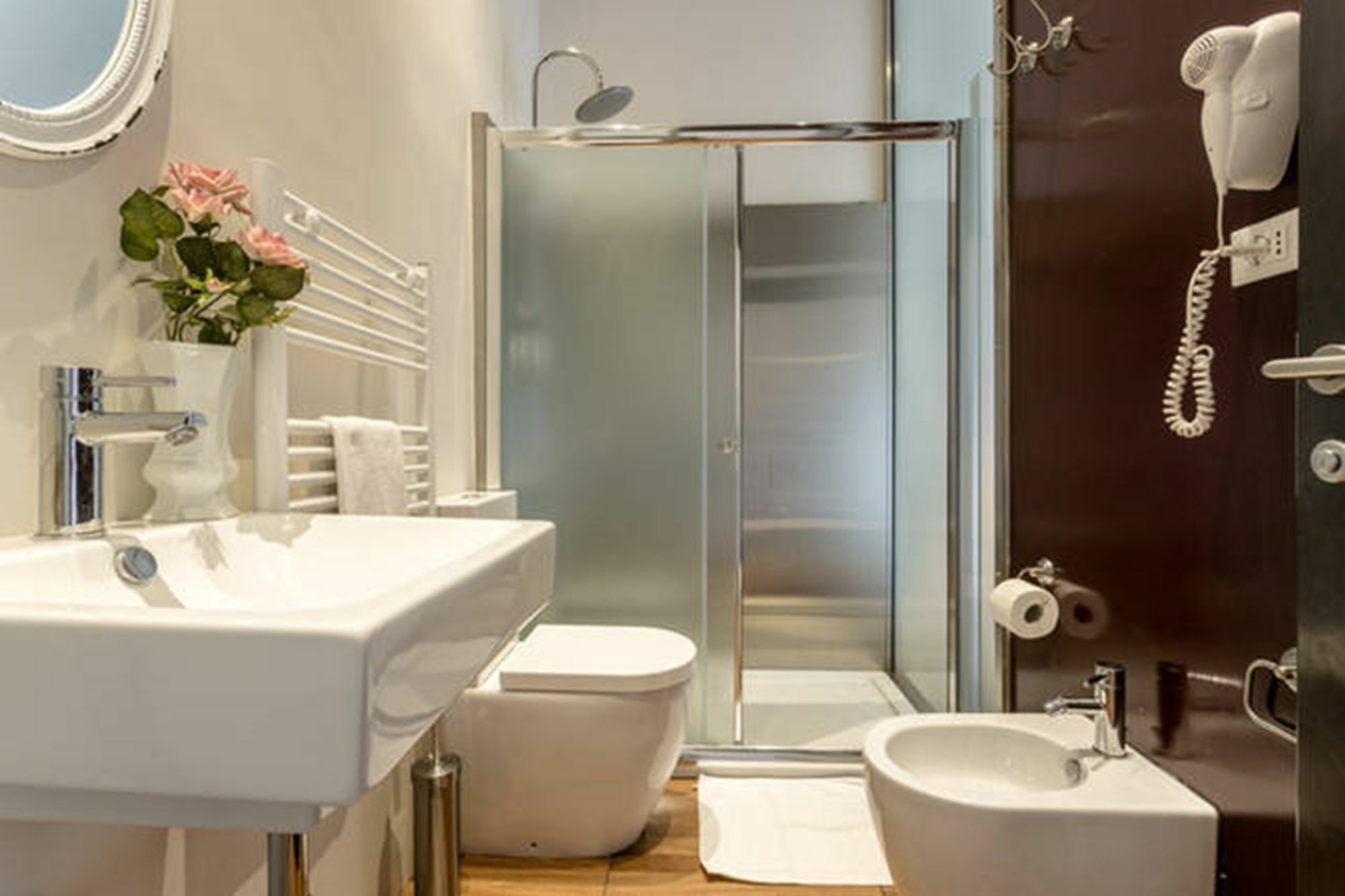 5 Rooms Apartment For 7 People Near Coloseum Rzym Zewnętrze zdjęcie